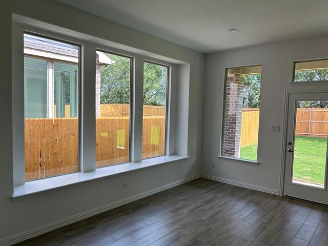 Building Photo - 724 Penvenen Pl