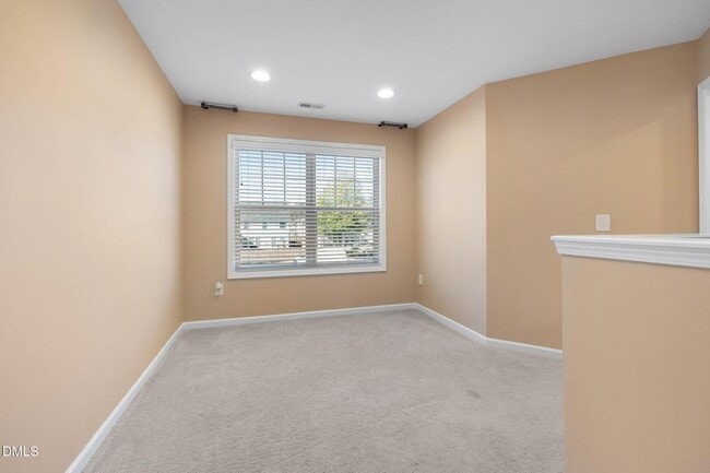 Building Photo - 7603 Weathered Oak Way