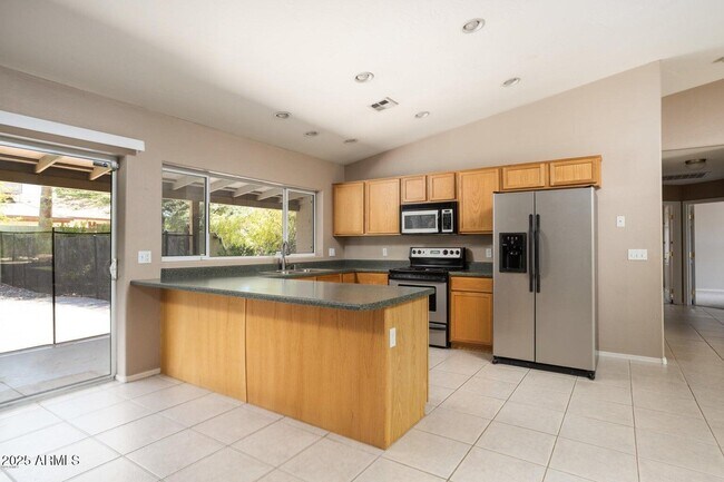 Building Photo - 4077 E Cholla St