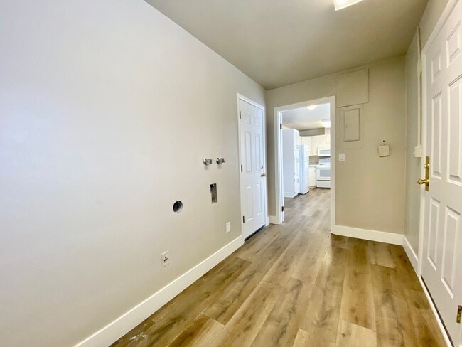 Building Photo - Renovated Home Surrounded By Scenic Orchard Bliss