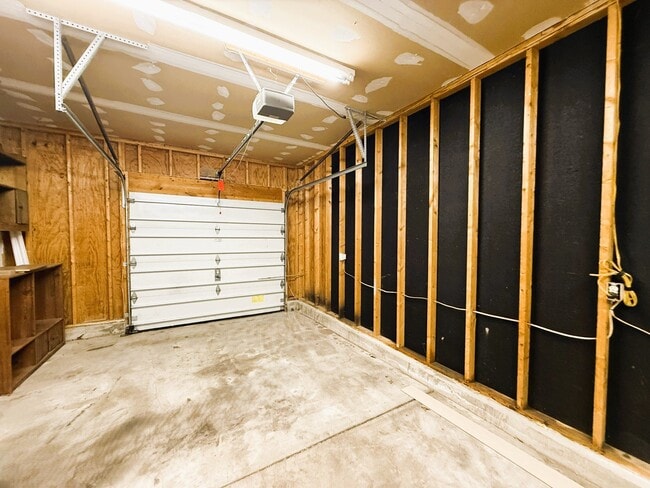 Building Photo - 6126 E Gilbert St