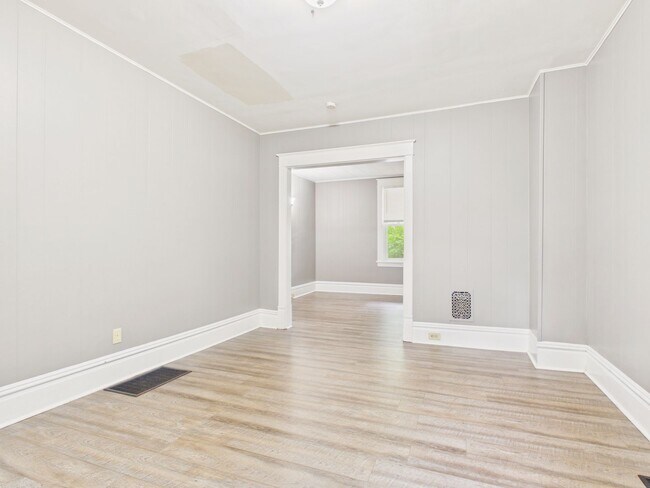 Building Photo - 1826 Boas St