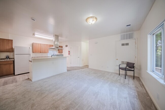 Building Photo - 2472 Hawks Ave