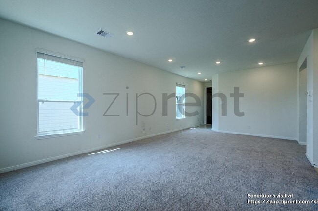 Building Photo - 2823 Lyra Ct