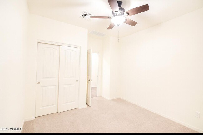 Building Photo - 17296 W Molly Ln