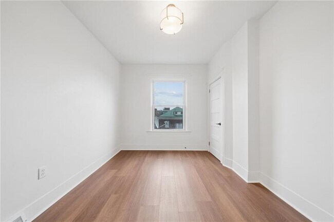 Building Photo - 1020 Jancey St