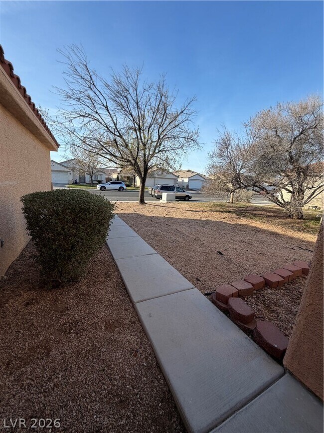 Building Photo - 4024 W Delhi Ave