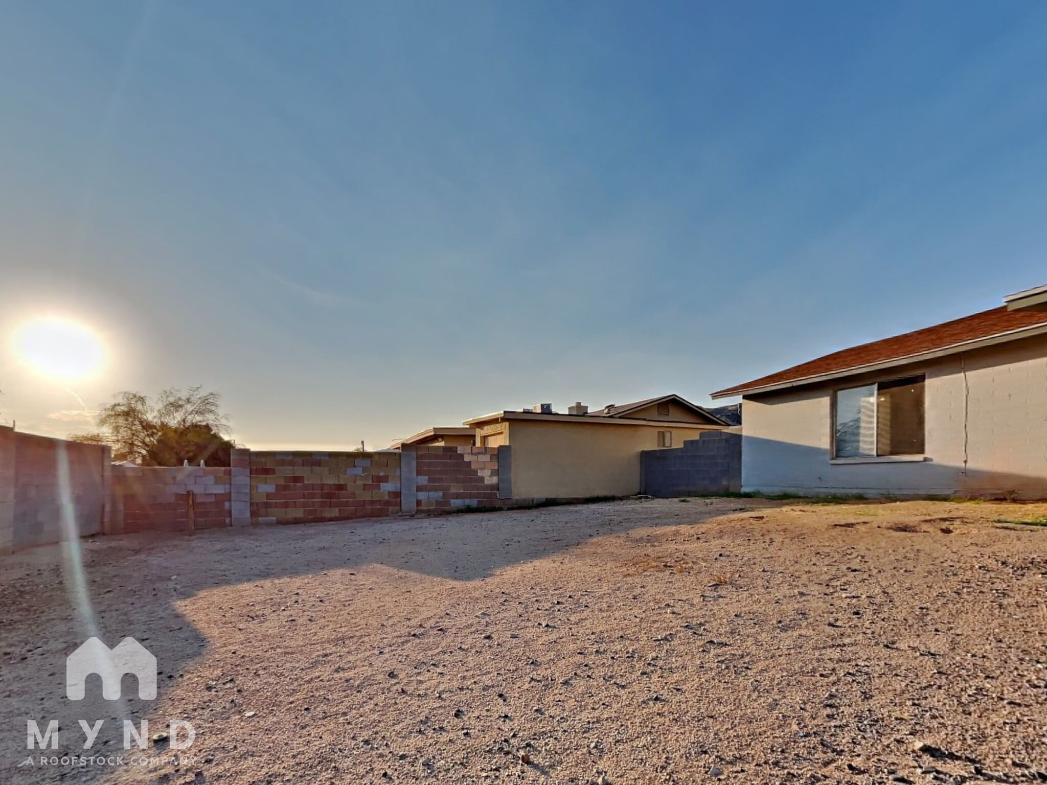 Building Photo - 1916 E Ardmore Dr