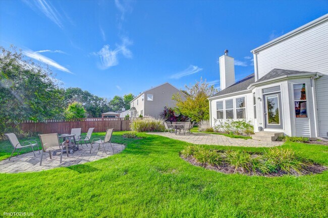 Building Photo - 24525 Champion Dr