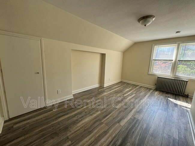 Building Photo - 72 Lyman St