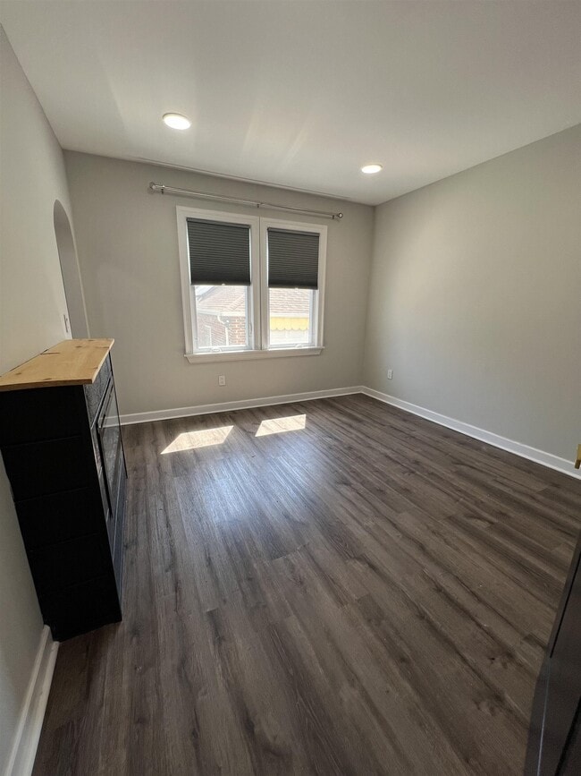 Building Photo - 8110 5th St