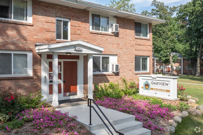 Building Photo - Oakview Apartments