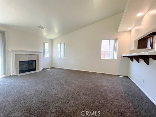 Building Photo - 860 Maple Ave