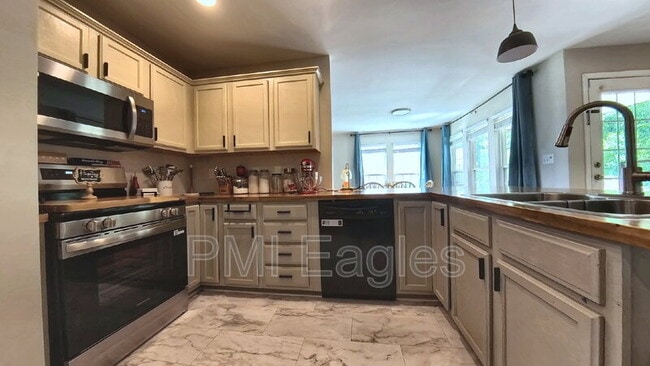 Building Photo - 1857 Sage Meadow Ln
