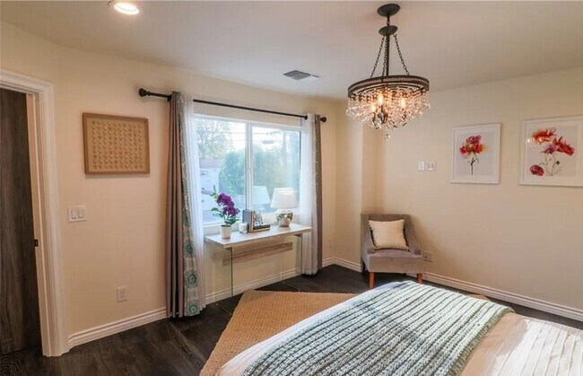 Building Photo - 3815 Laurel Canyon Blvd