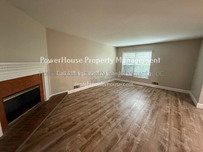 Building Photo - 145 Starboard Point