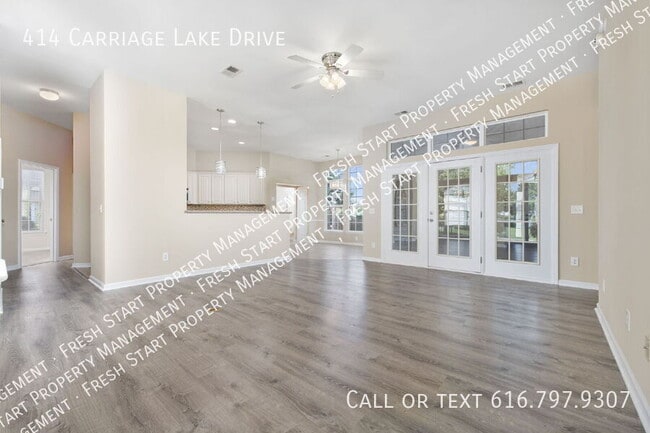 Building Photo - 414 Carriage Lake Dr