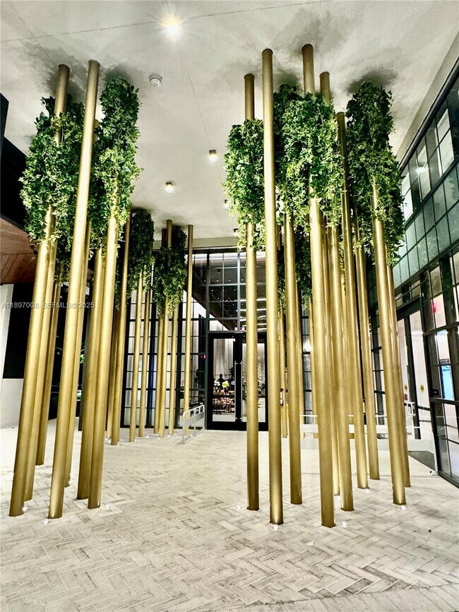 Building Photo - 159 NE 6th St