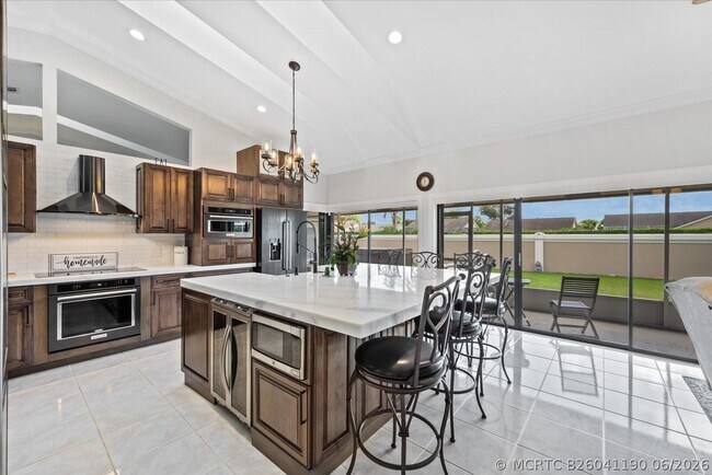 Building Photo - 1654 Farmington Cir