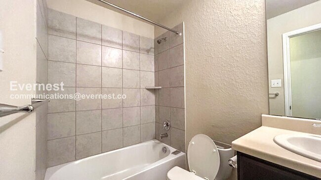 Building Photo - 2511 Barbwire Wy