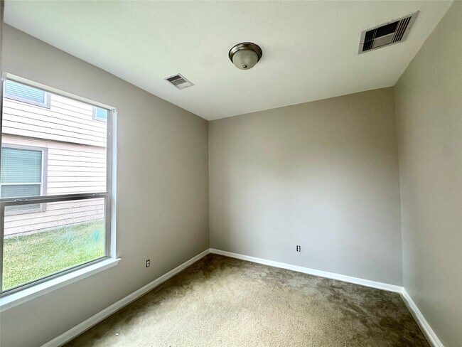 Building Photo - 18610 Lantern Walk Ln