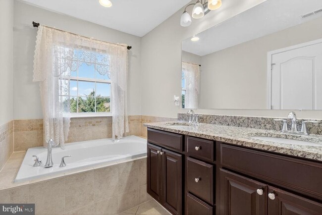 Building Photo - 7714 sentry Terrace