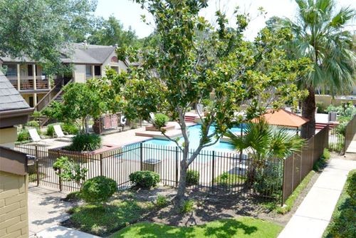 Building Photo - 874 Yorkchester Dr