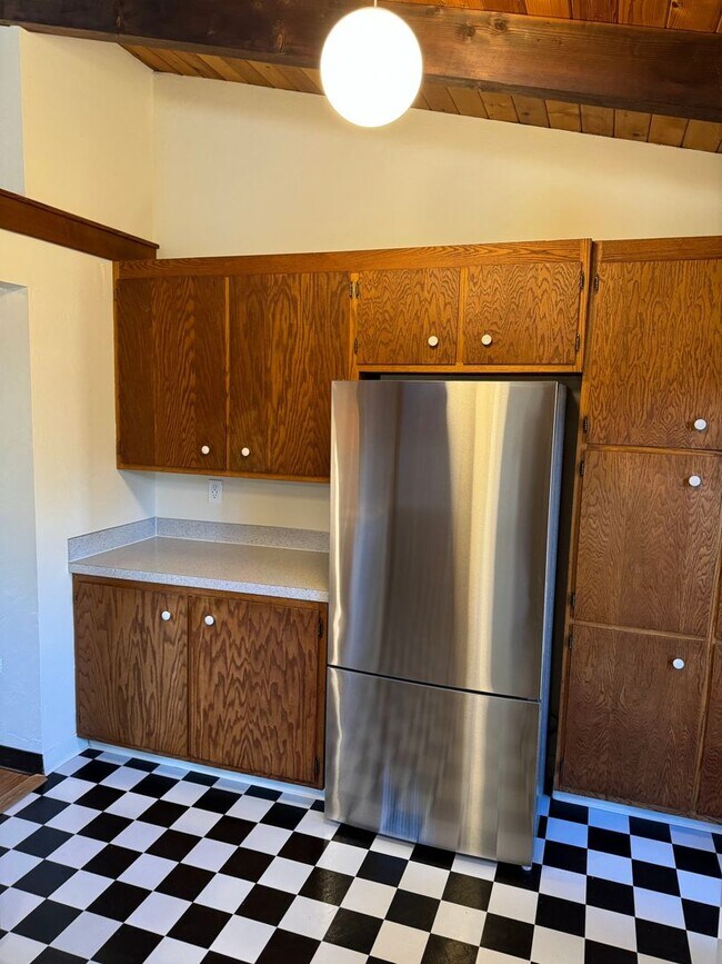 Building Photo - Terrific 3 Bedroom, 2 Bathroom in South Eugene