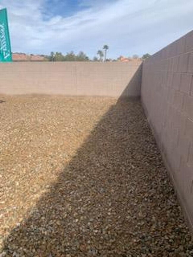 Building Photo - Home for Rent