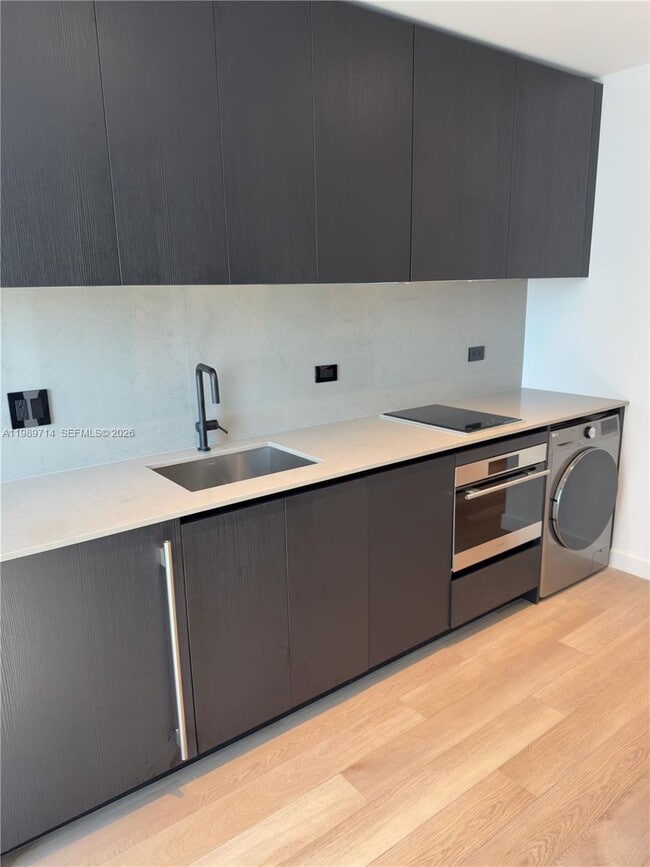 Building Photo - 20 NE 11th St