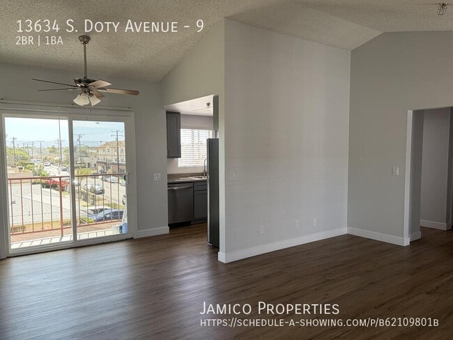 Building Photo - 13634 S Doty Ave