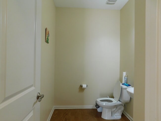 Building Photo - 1244 Assembly St