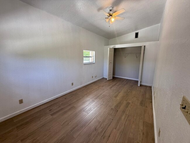 Building Photo - 5470 Colbright Rd