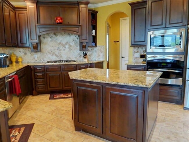 Building Photo - 28534 Hunters Shore Dr