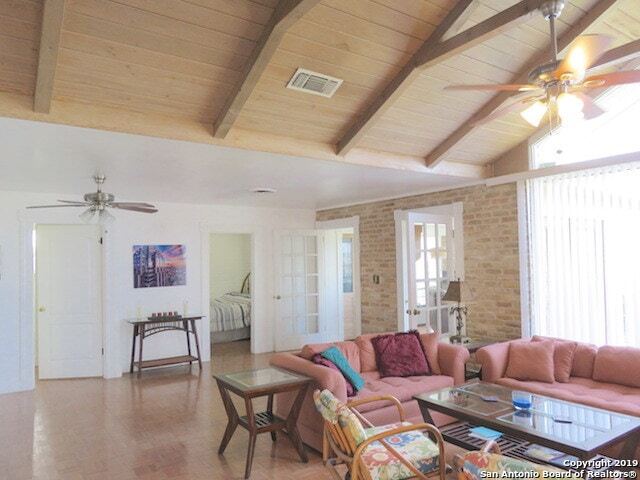 Building Photo - 241 Mount Pisgah Dr
