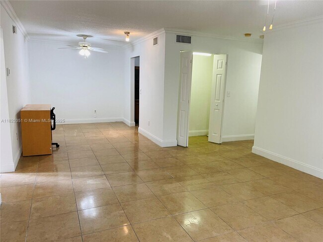Building Photo - 8610 SW 149th Ave