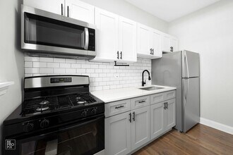 Building Photo - 5832 W North