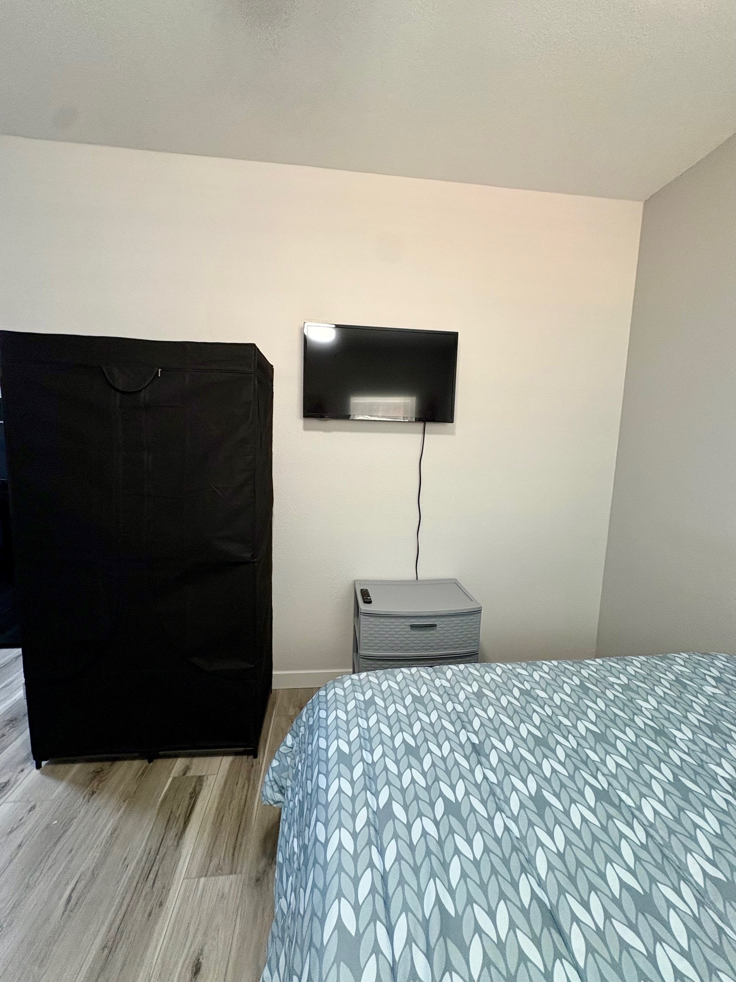 Building Photo - 28409 Victoria Rd