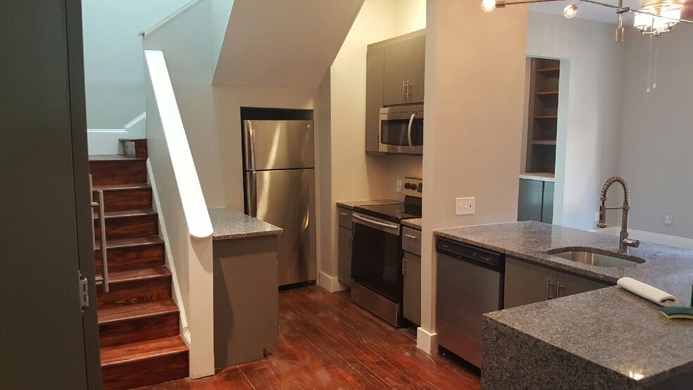 Kitchen Stairs - 317 4th St NE