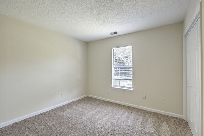 Building Photo - Gorgeous 2 Story Home In Belle Hall!