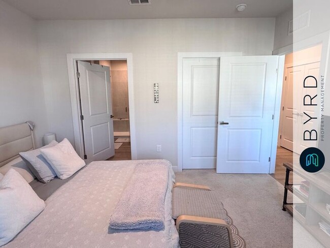 Building Photo - 6655 Citory Way