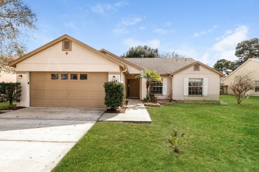 Primary Photo - 10244 Rainbow Oaks Dr