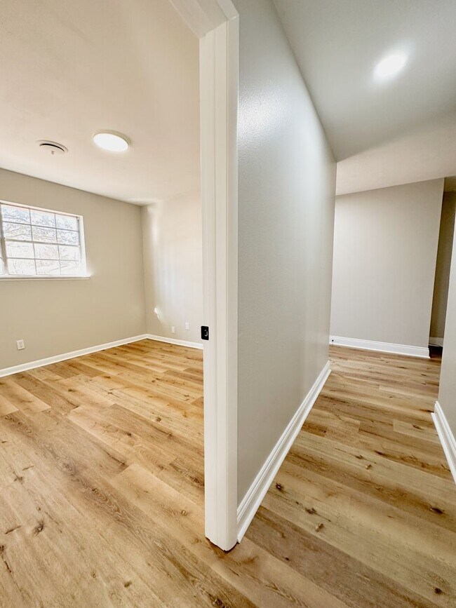 Building Photo - 3bd/2ba Fayetteville Home Available!