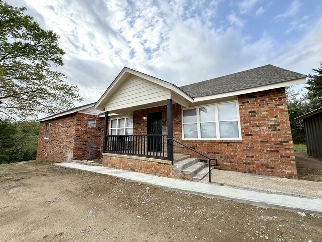 Building Photo - 1125 Easy St