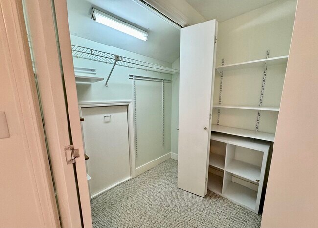 Building Photo - 34 Brookside Dr