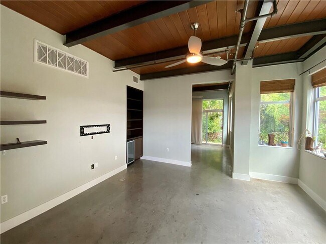 Building Photo - 2205 N Lamar Blvd