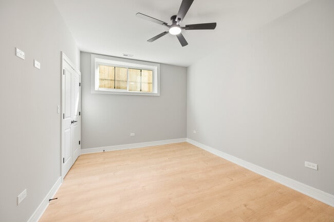 Building Photo - 6639 S Langley Ave