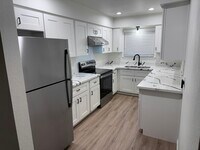 Building Photo - 2126 N Glenn Ave