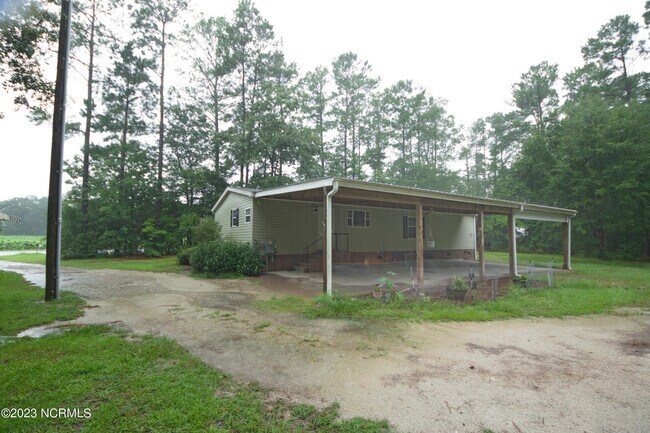 Building Photo - 158 State Rd 1319