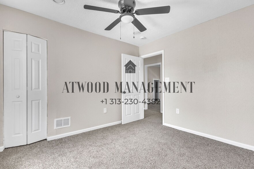 Building Photo - This beautifully updated 3-bedroom, 2-bath single-family home is ready for move-in!